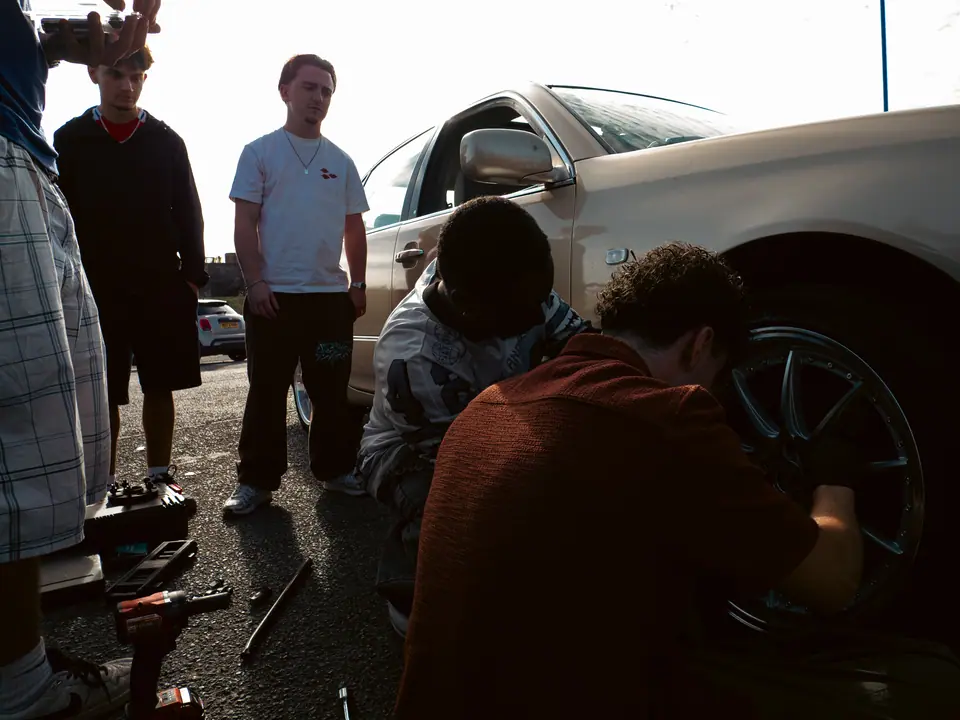 Mid wheel swap on the gold Lexus LS